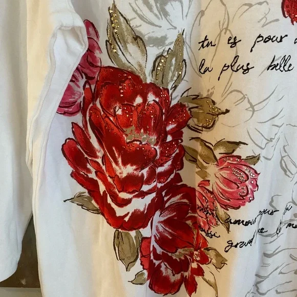 NWT Karen Scott 3/4 Sleeve T-Shirt with Beautiful Flowers and Print - Picture 4 of 11